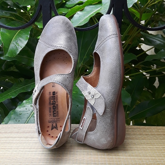 mephisto ballet flats